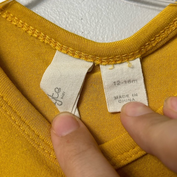 Kyte Retired Mustard Snap footie. From 2018. Size 12-18m - Picture 4 of 10